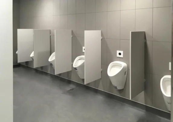 Urinalskillevægge